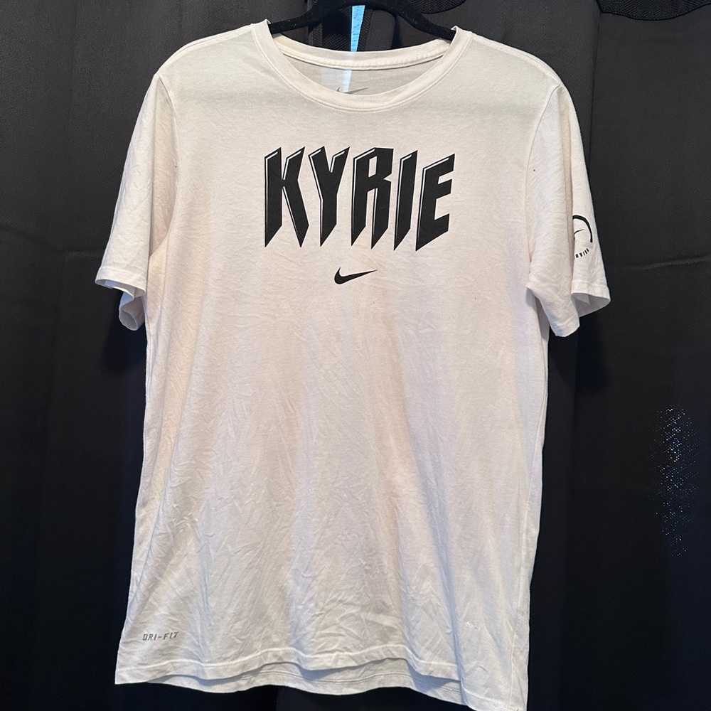 Men’s KYRIE NIKE Tshirt